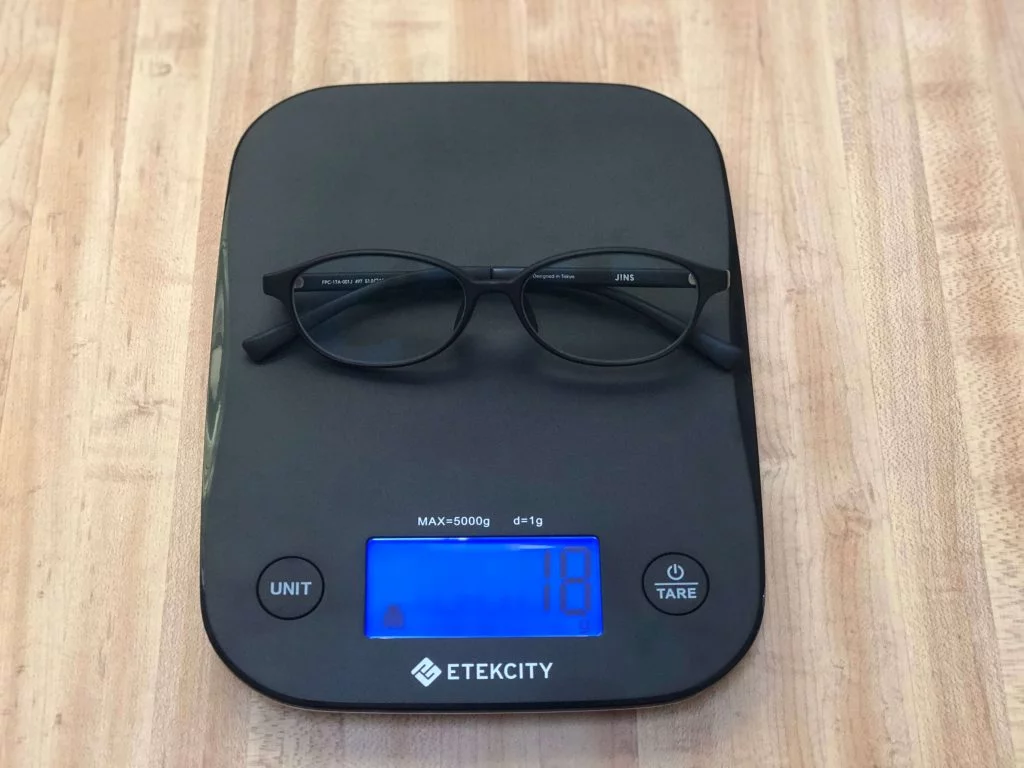 ジンズブルーライトカットメガネ（ジンズスクリーン）の重さ測定