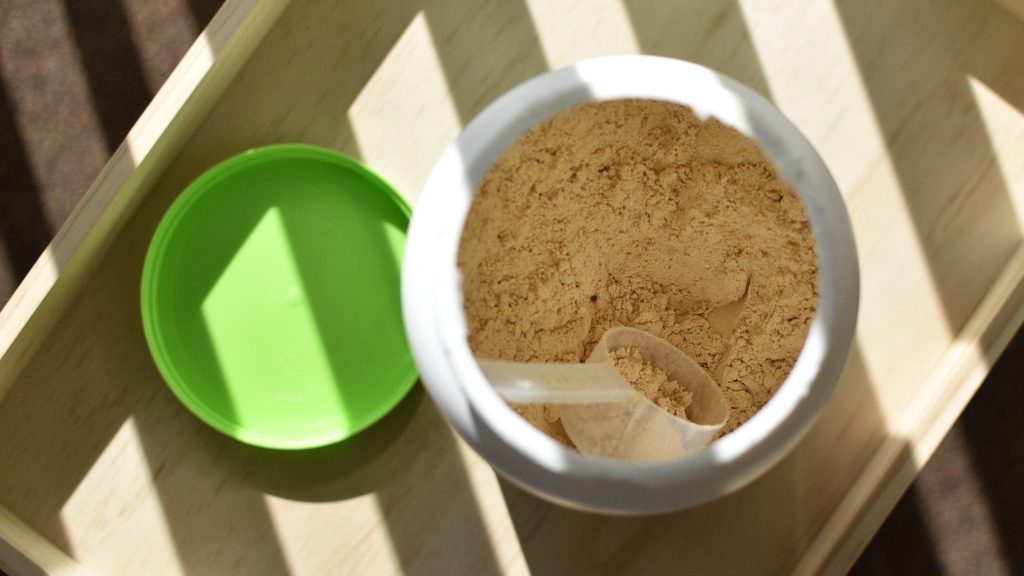 オルゲインオーガニック植物性プロテインパウダー(ピーナツバター味)のパウダー