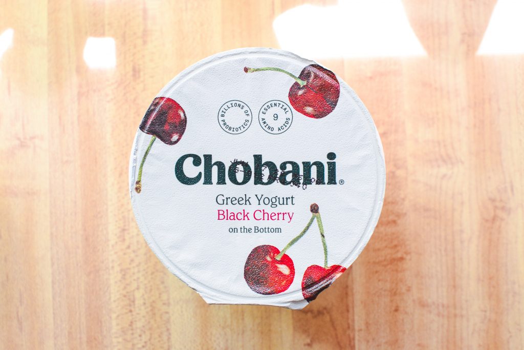 チョバニ（Chobani）ギリシャヨーグルトのブラックチェリー味